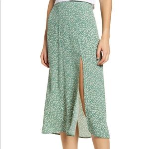 Slit front midi skirt